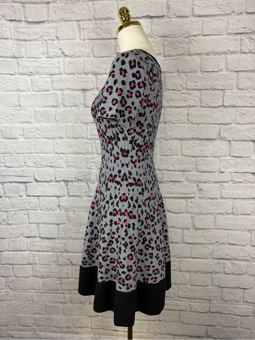Kate Spade New York "Cyber Cheetah" sweater dress size S - Picture 4 of 7